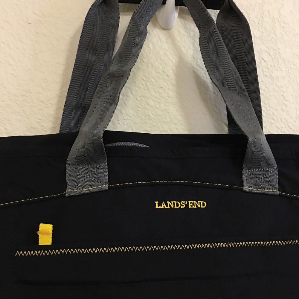 NEW Lands End TRAVEL weekender tote laptop bag - Picture 2 of 13